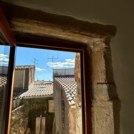 Renovated In Peaceful Town Near Med - Air Conditioning, Balcony Holiday home *
