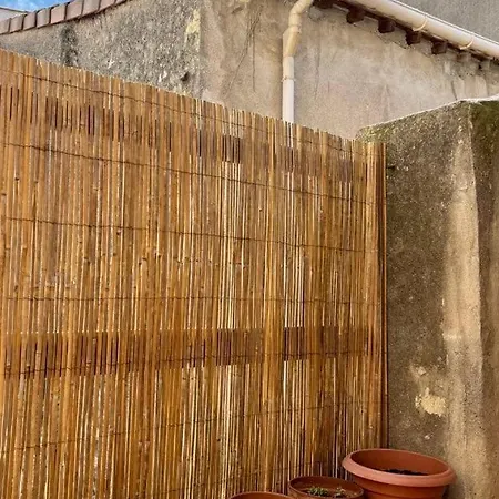 Renovated In Peaceful Town Near Med - Air Conditioning, Balcony Holiday home