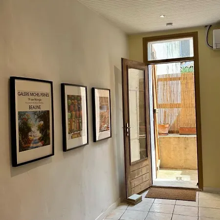 Renovated In Peaceful Town Near Med - Air Conditioning, Balcony *