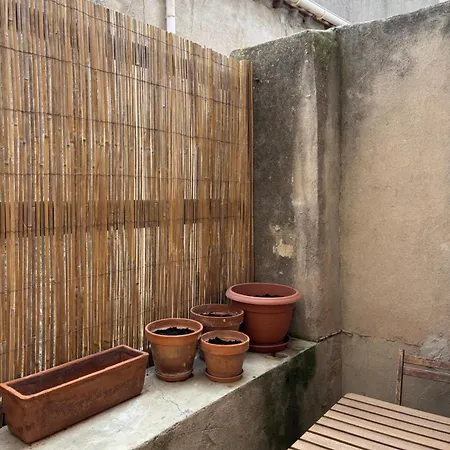 Renovated In Peaceful Town Near Med - Air Conditioning, Balcony * Pomerols