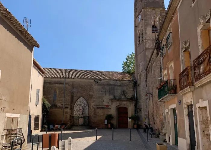 Dom wakacyjny Renovated In Peaceful Town Near Med - Air Conditioning, Balcony