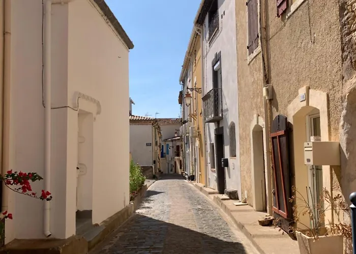 Dom wakacyjny Renovated In Peaceful Town Near Med - Air Conditioning, Balcony *