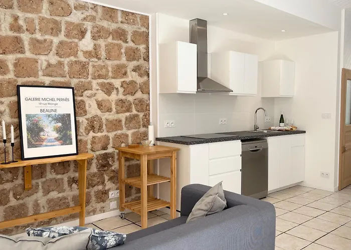 Renovated In Peaceful Town Near Med - Air Conditioning, Balcony Dom wakacyjny *