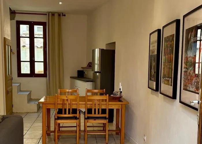 Renovated In Peaceful Town Near Med - Air Conditioning, Balcony Pomérols